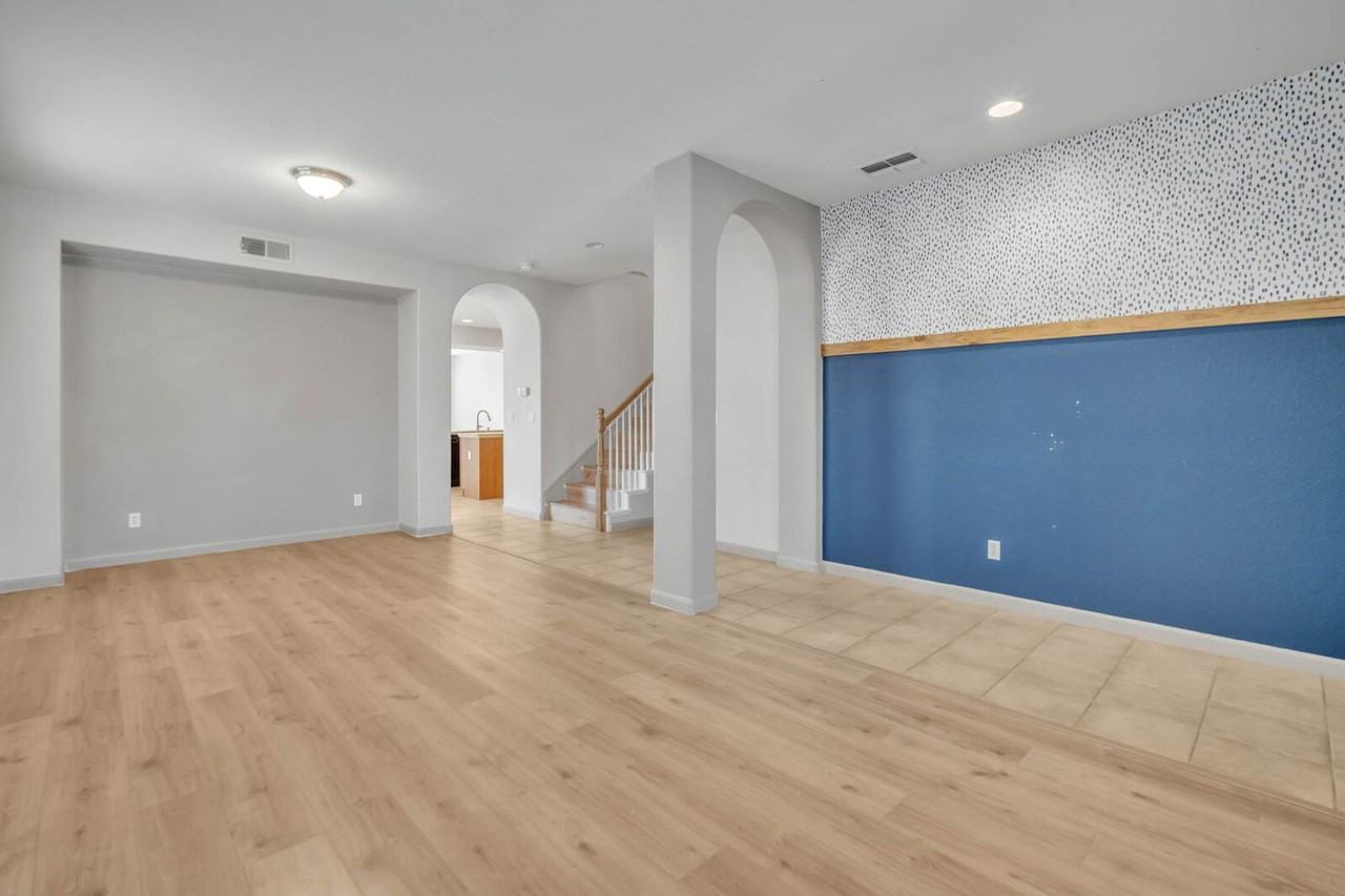 11738 Kouros Way - Photo 3 of 33
