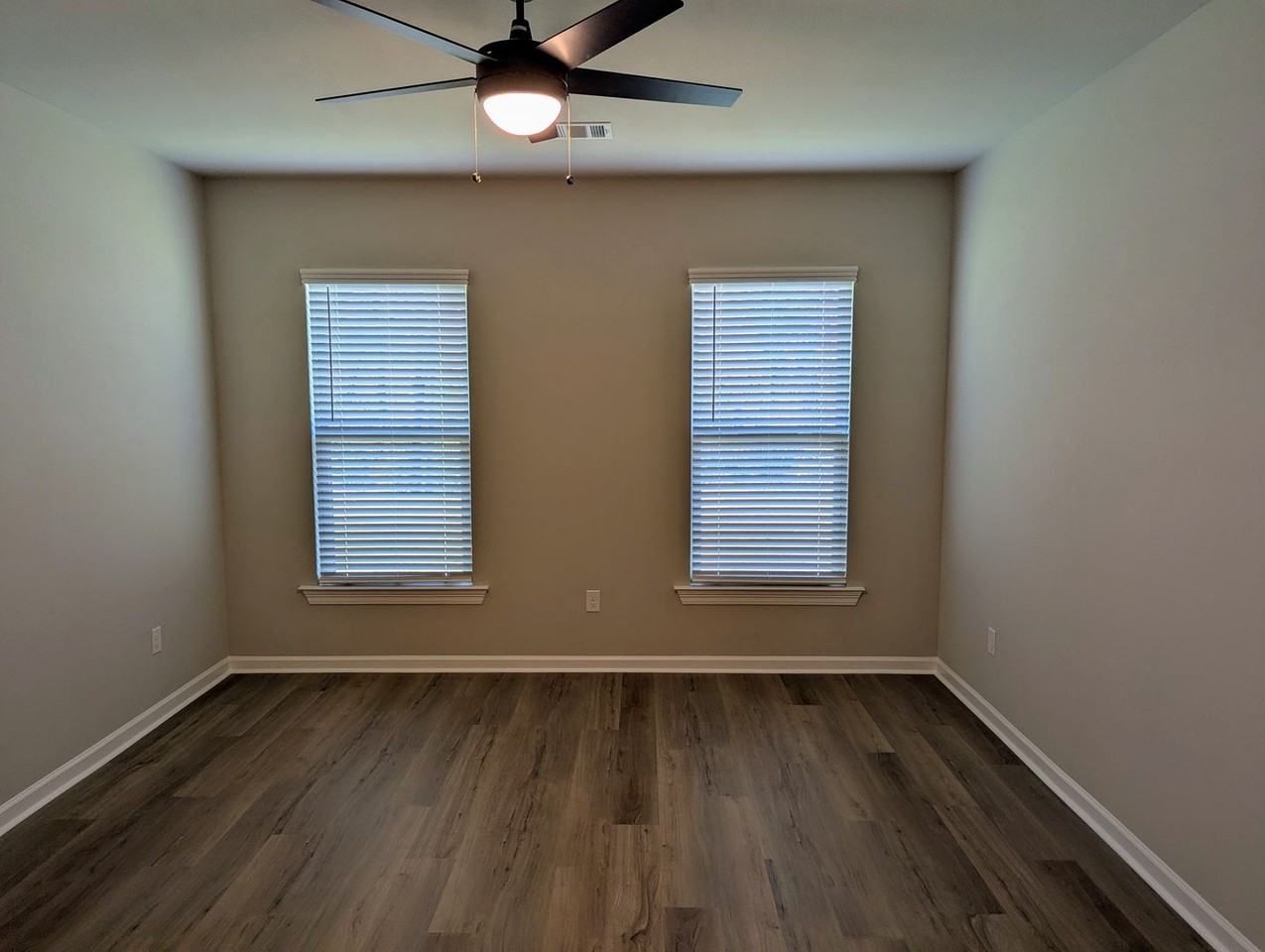 136 Segovia Way - Photo 7 of 23