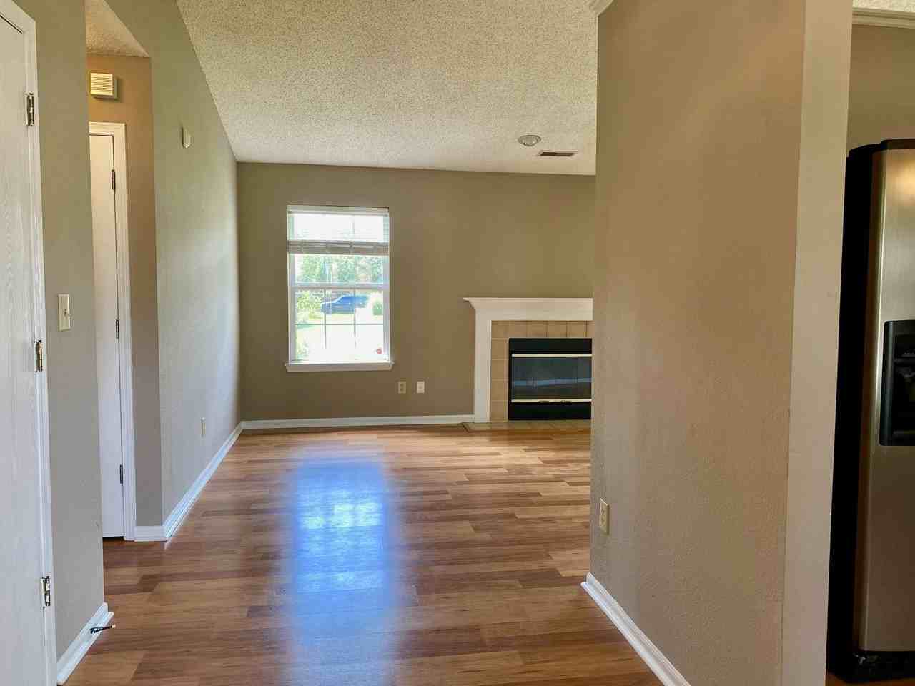 10153 Arapahoe Dr - Photo 5 of 47