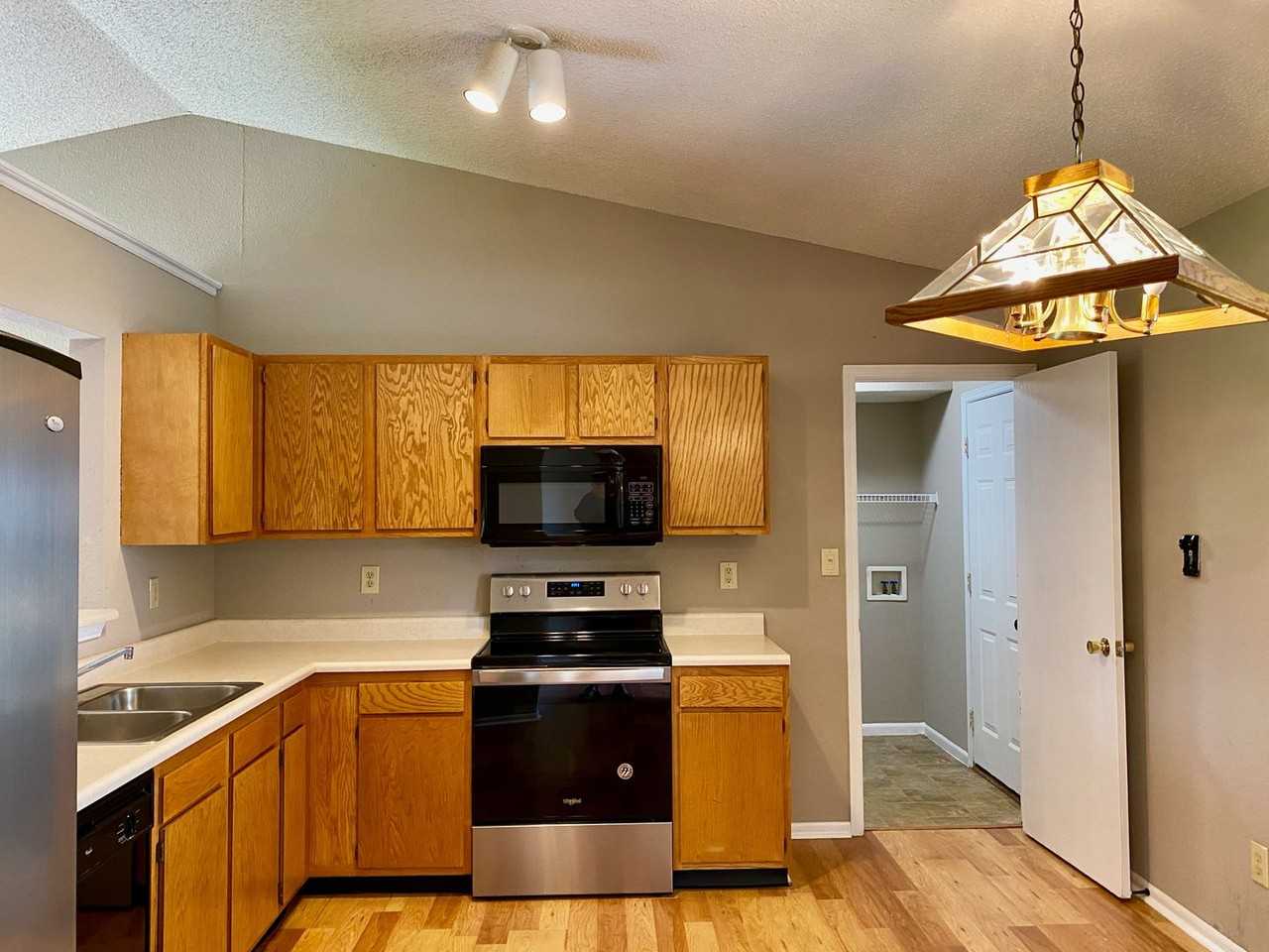 10153 Arapahoe Dr - Photo 7 of 47