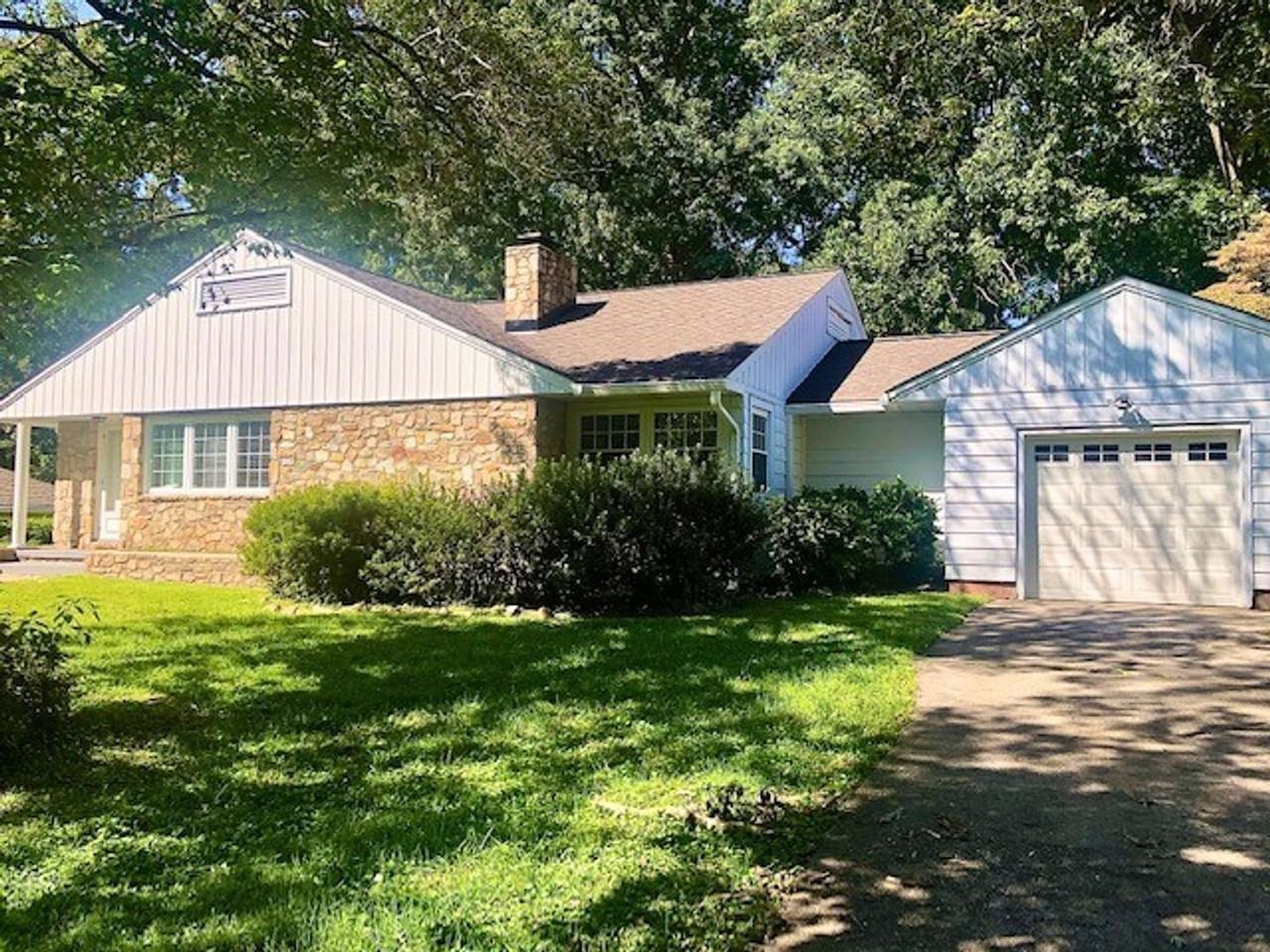 3331 Nottingham Rd - Photo 3 of 17