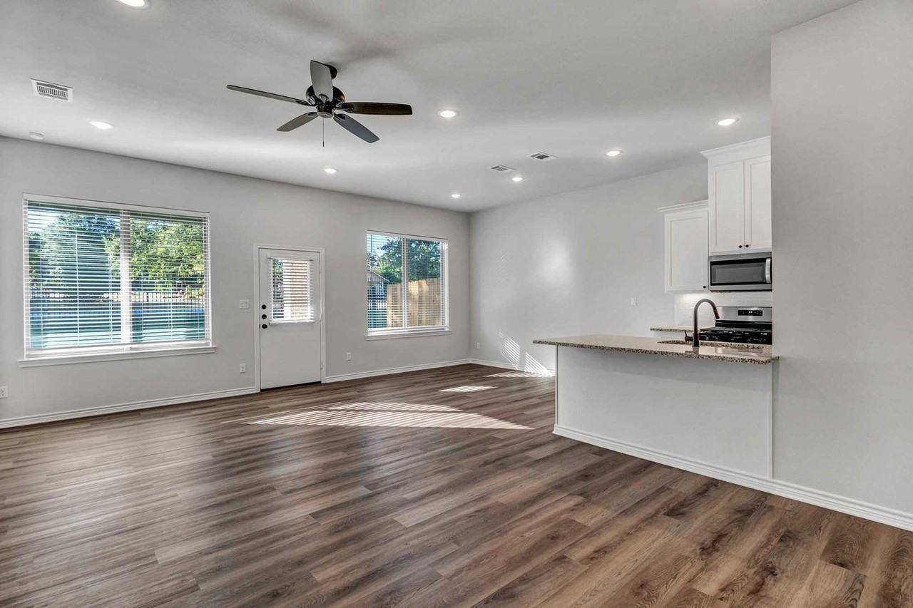 2307 Flint River Rd #102 - Photo 3 of 14