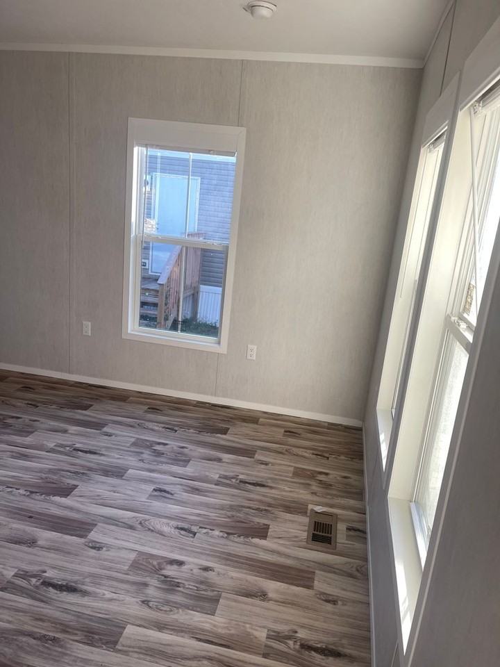 602 Anderson Dr - Photo 4 of 10