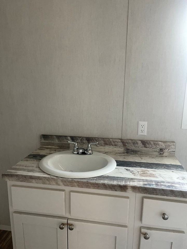 602 Anderson Dr - Photo 5 of 10