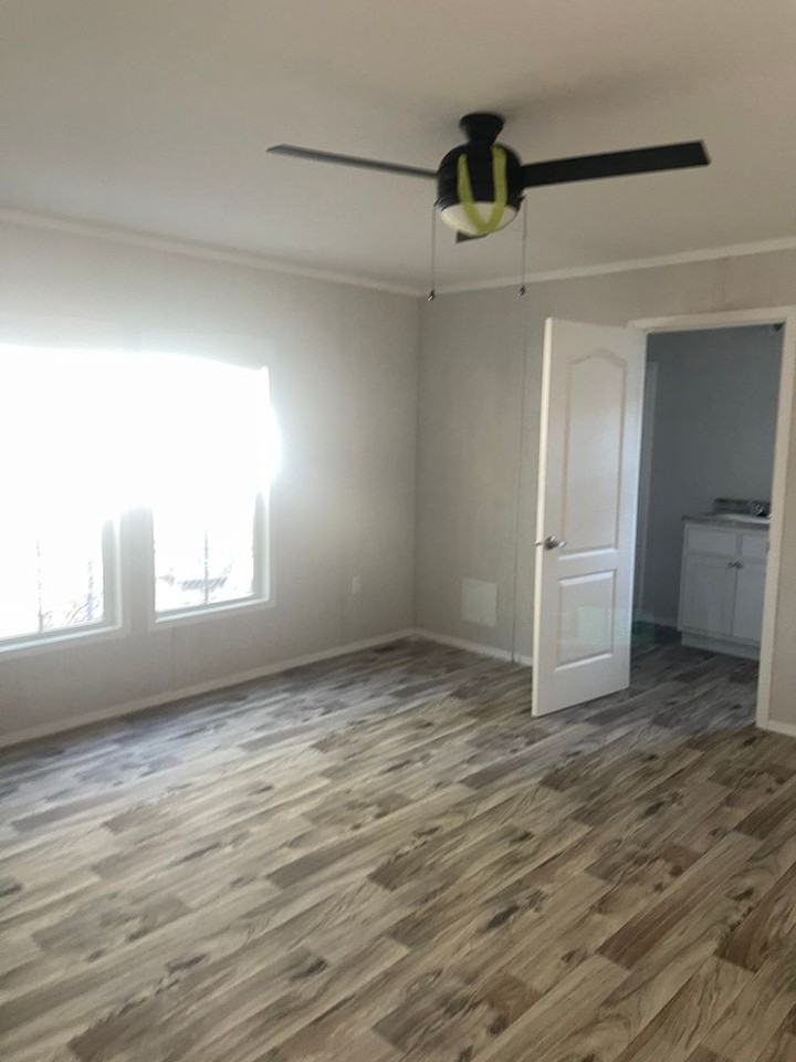 602 Anderson Dr - Photo 6 of 10