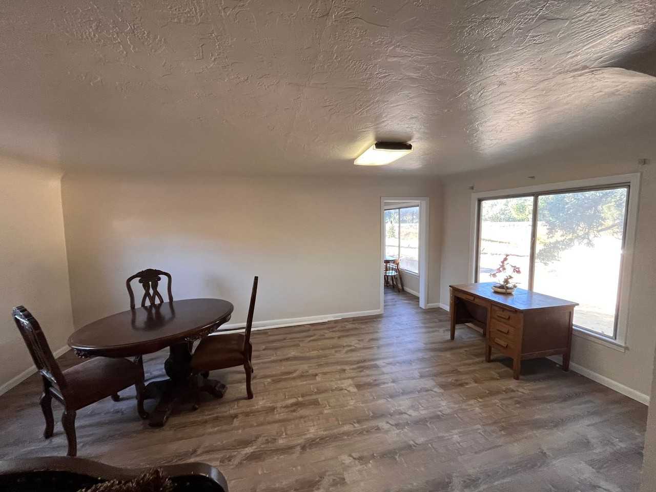 5009 Darrah Rd - Photo 2 of 8