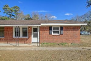 featured image of 1552 Orange Grove Rd