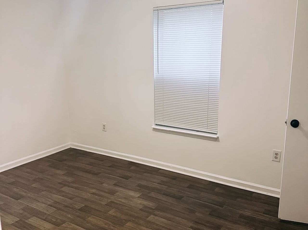 Dobson Place 5640 - Photo 4 of 18