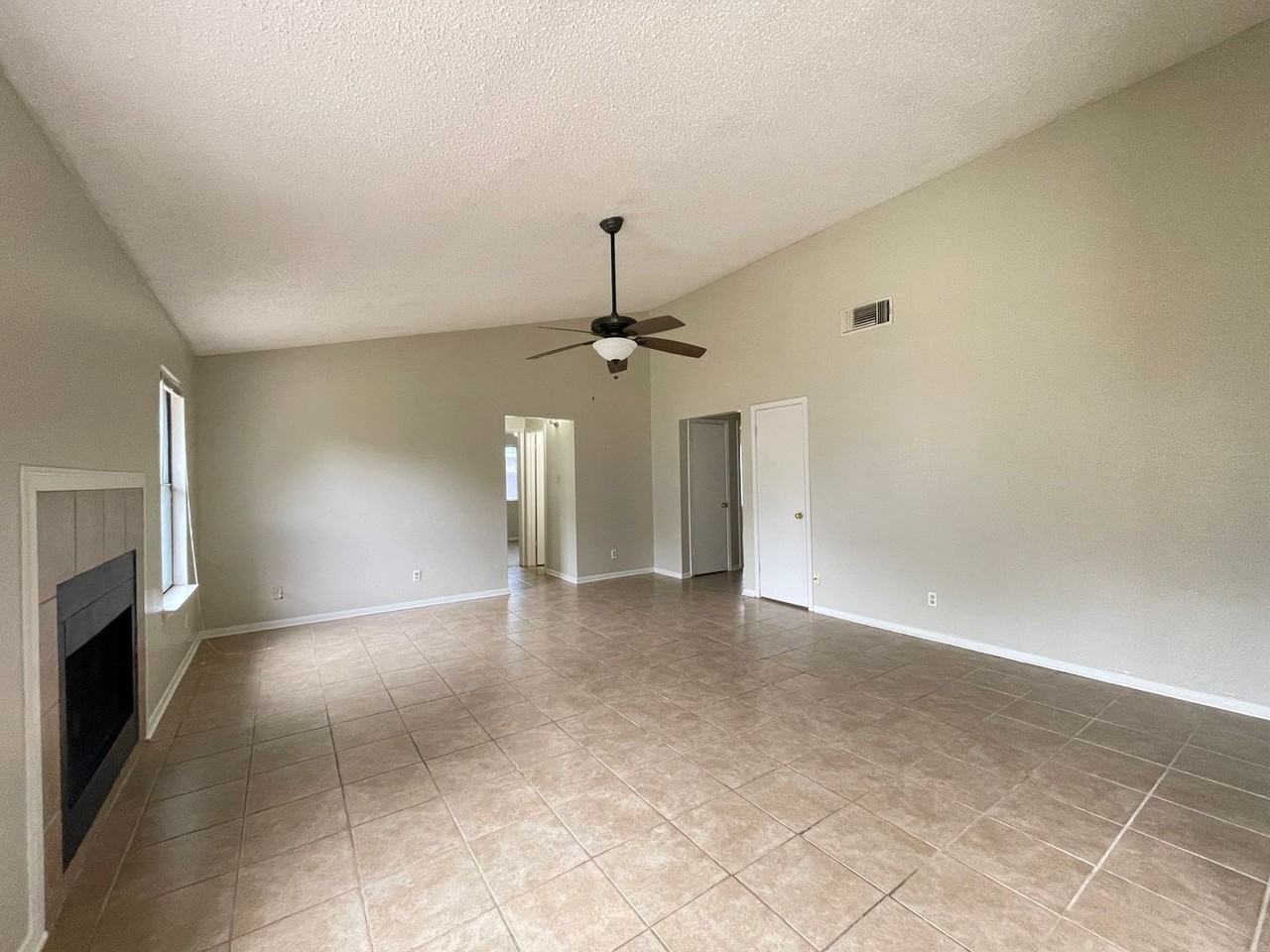 1701 West Ln - Photo 7 of 17