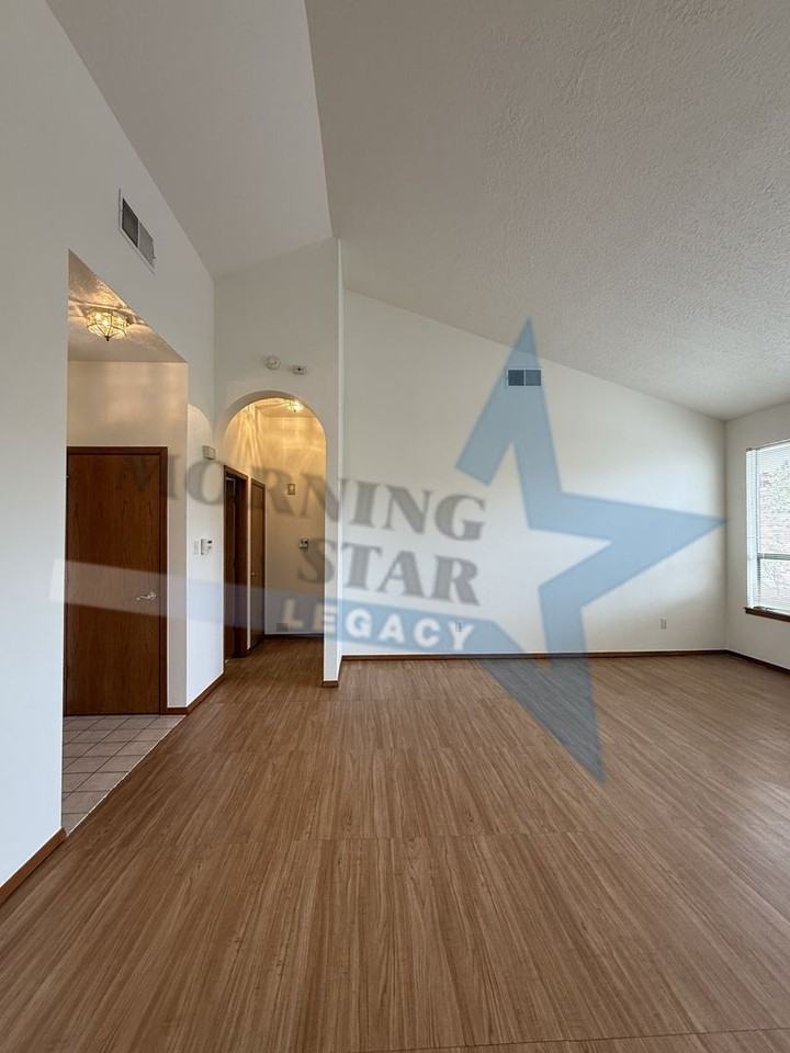 1520 Pebble Beach Rd - Photo 3 of 40