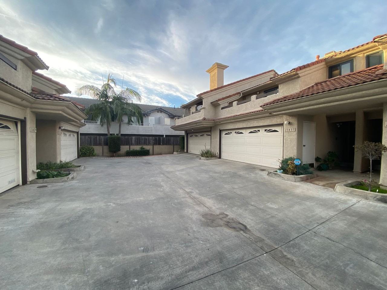 11435 216th St - Photo 4 of 44