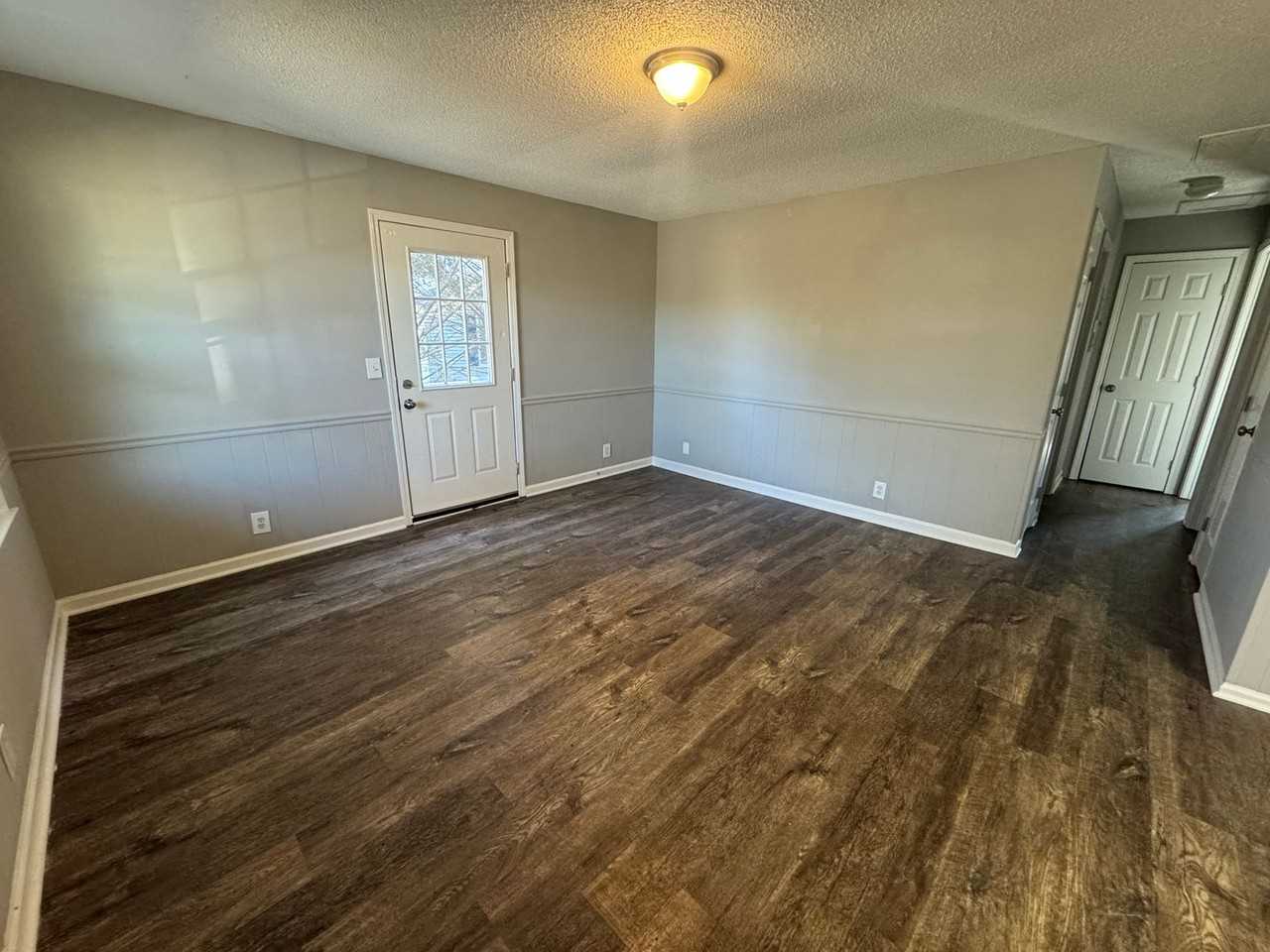 4 W 1st St - Photo 3 of 9