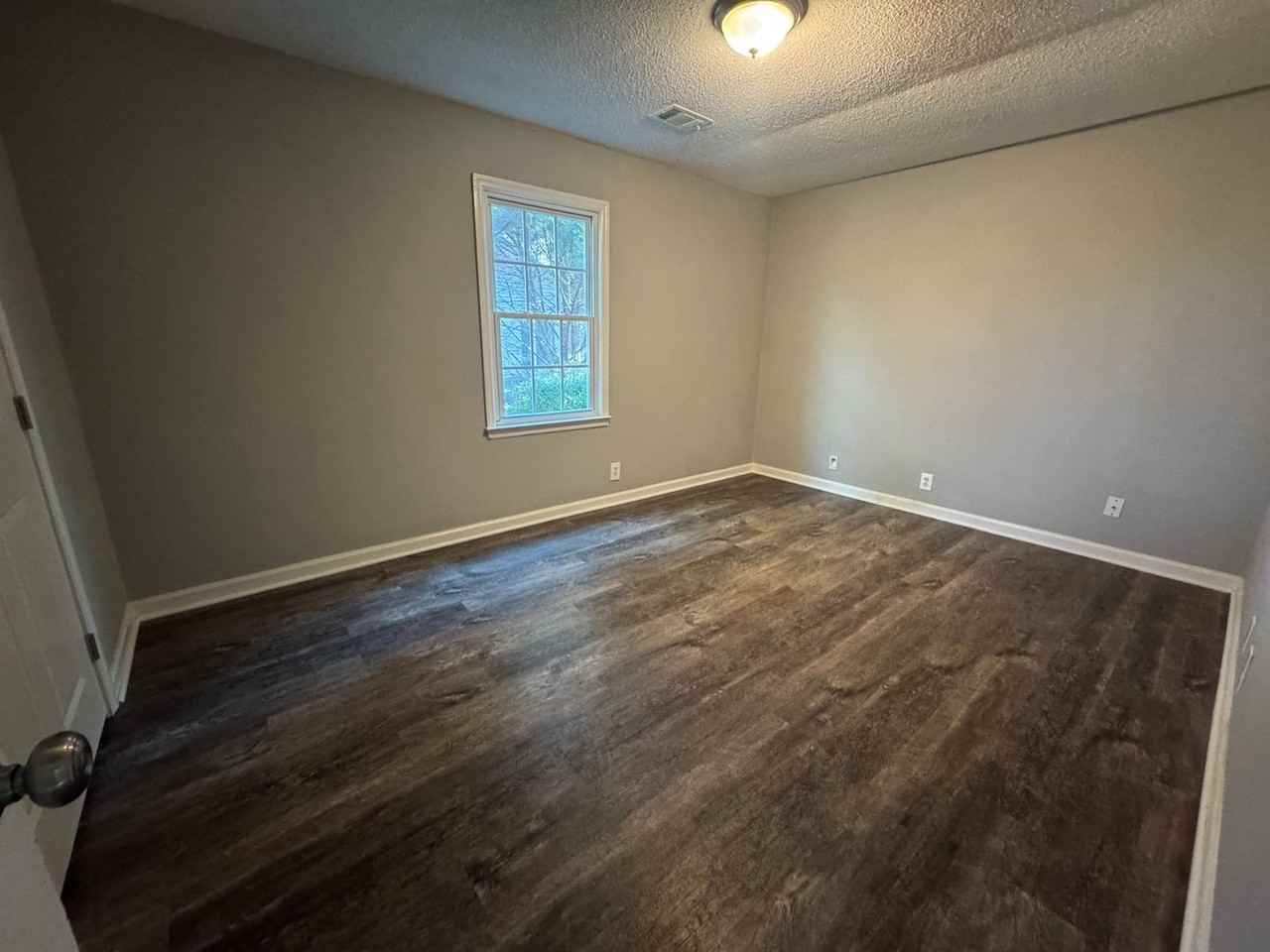 4 W 1st St - Photo 7 of 9