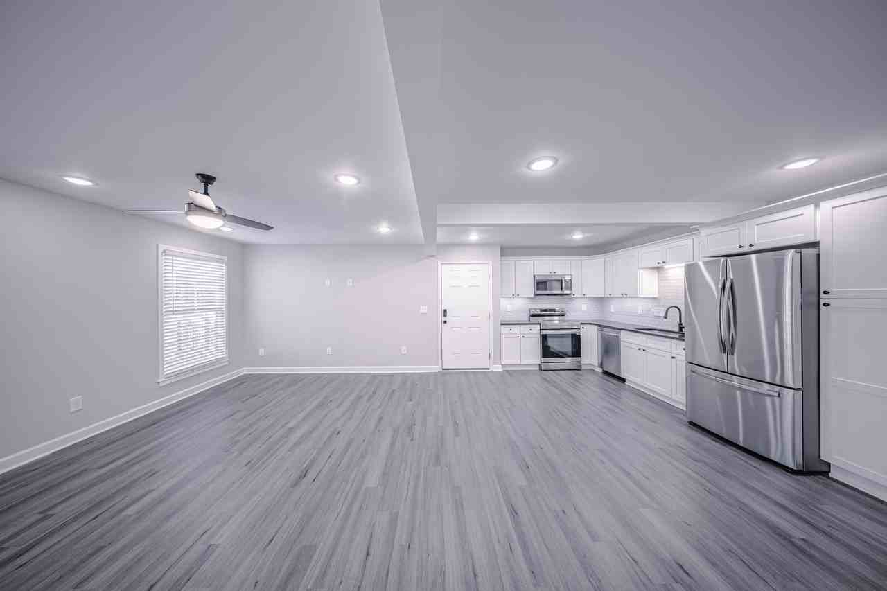 The Apex - Photo 2 of 50