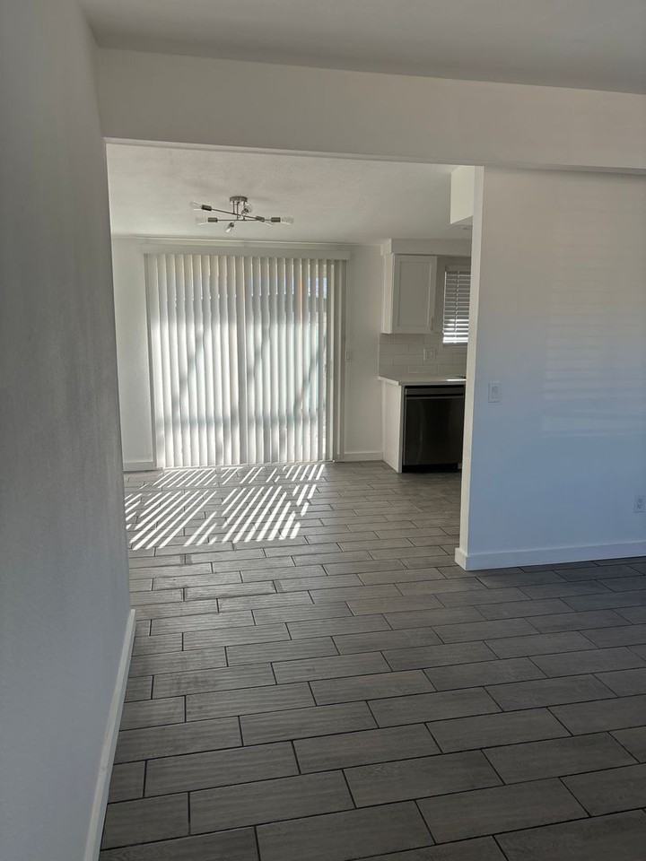 71745 Sunnyslope Dr - Photo 4 of 16