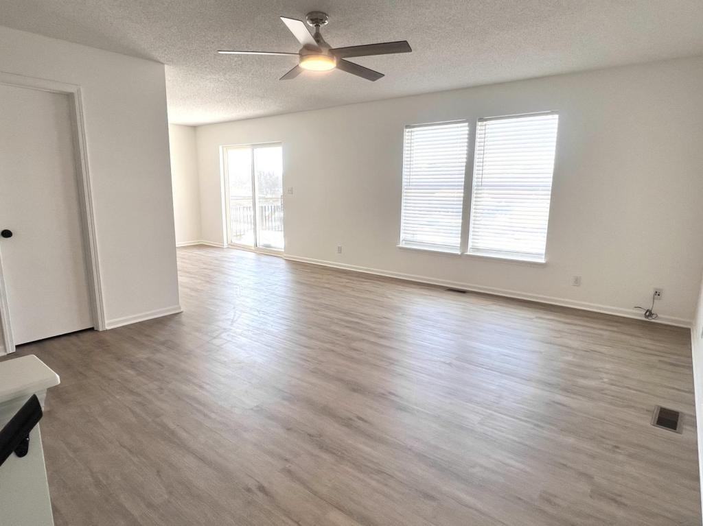 506 N Grove St - Photo 2 of 28