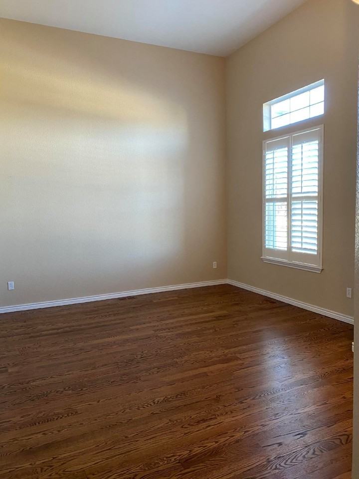 10628 Silverton Creek Pt - Photo 2 of 34