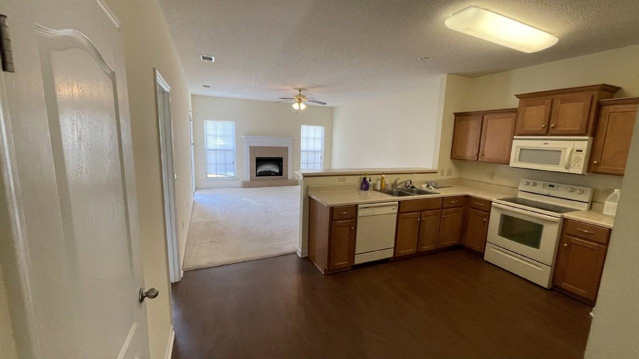 401 Barry Mccaffrey Blvd Unit K3 - Photo 6 of 22