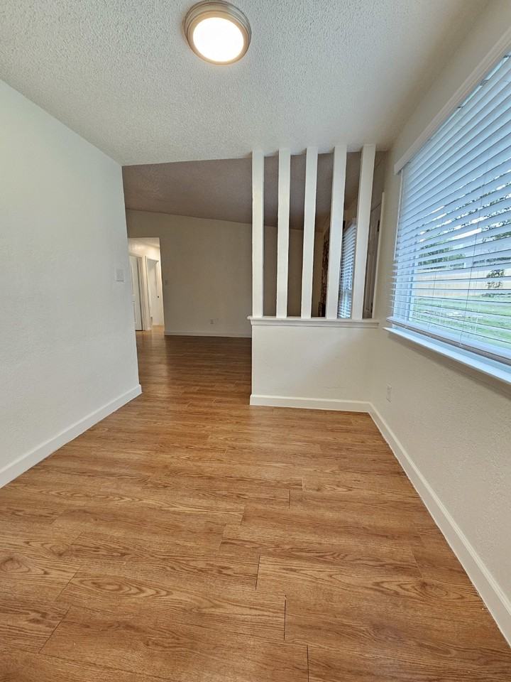 8005 Creekmere Ln - Photo 5 of 22