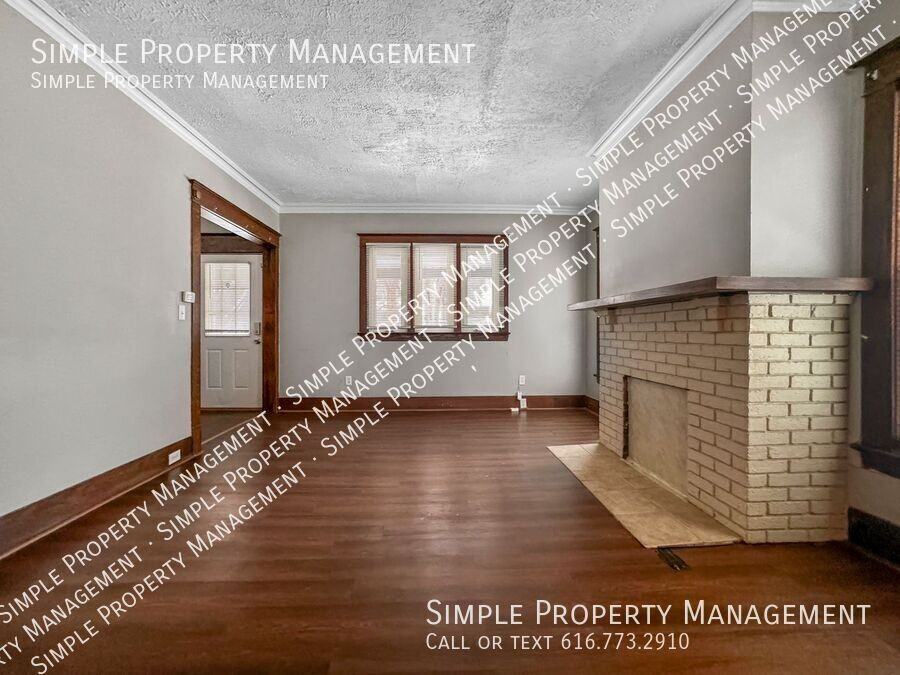 1227 Prospect Ave Se - Photo 3 of 14
