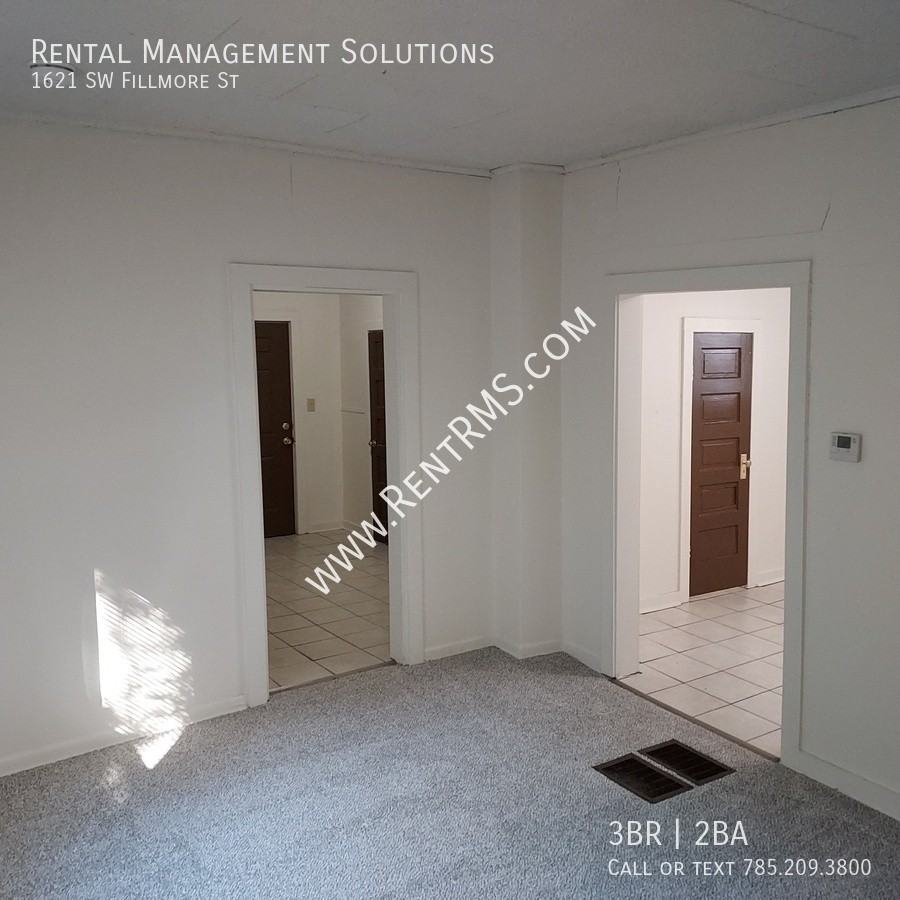 1621 Sw Fillmore St - Photo 3 of 30