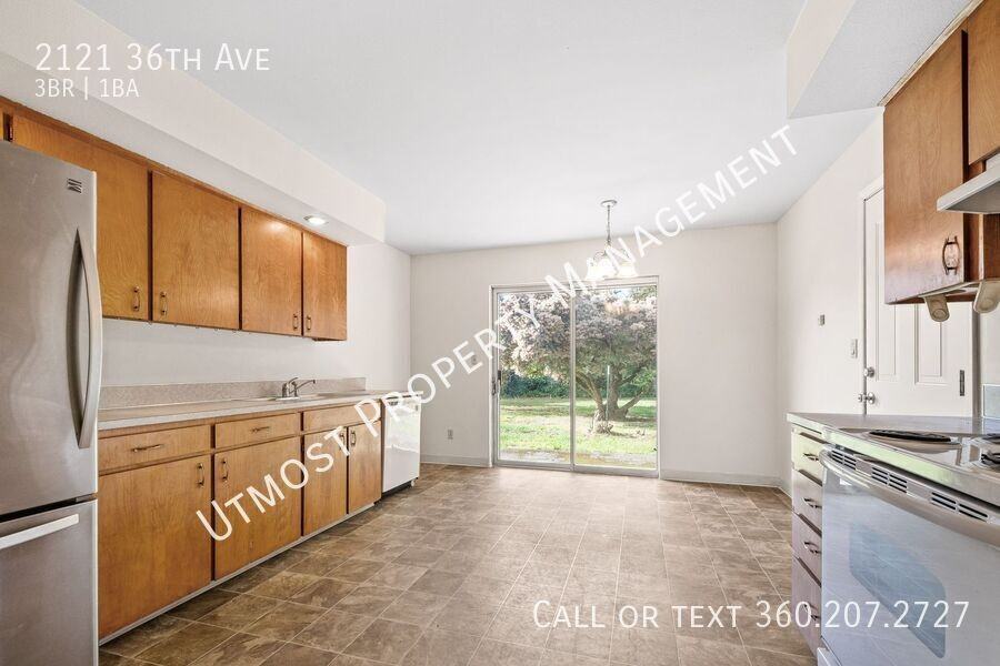 2121 36th Ave - Photo 3 of 11