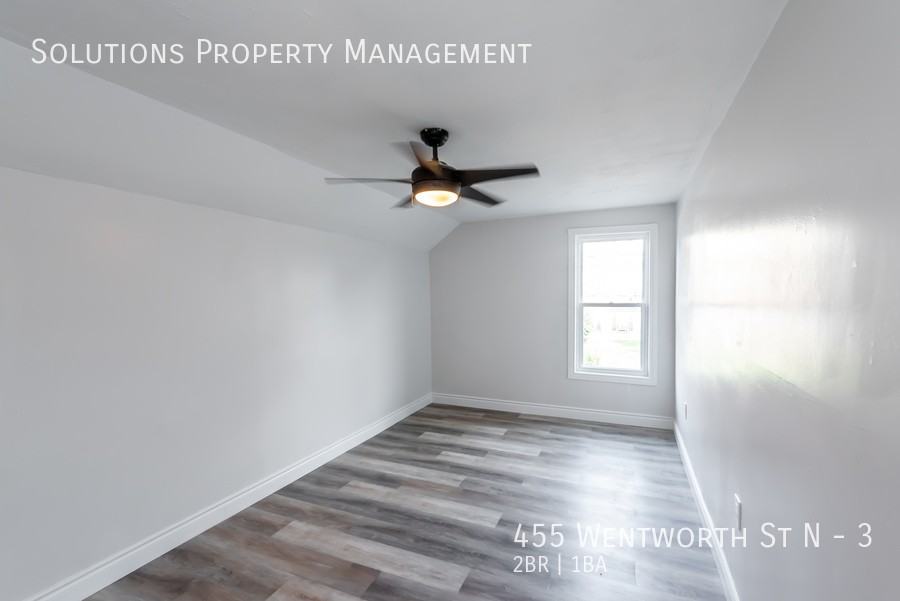 455 Wentworth St N #3 - Photo 3 of 18