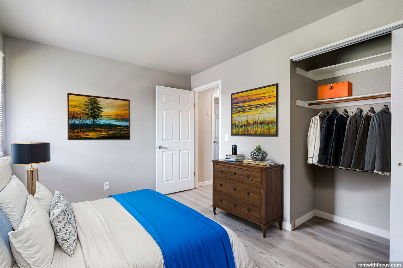 EVERGREEN PLACE - Photo 6 of 20