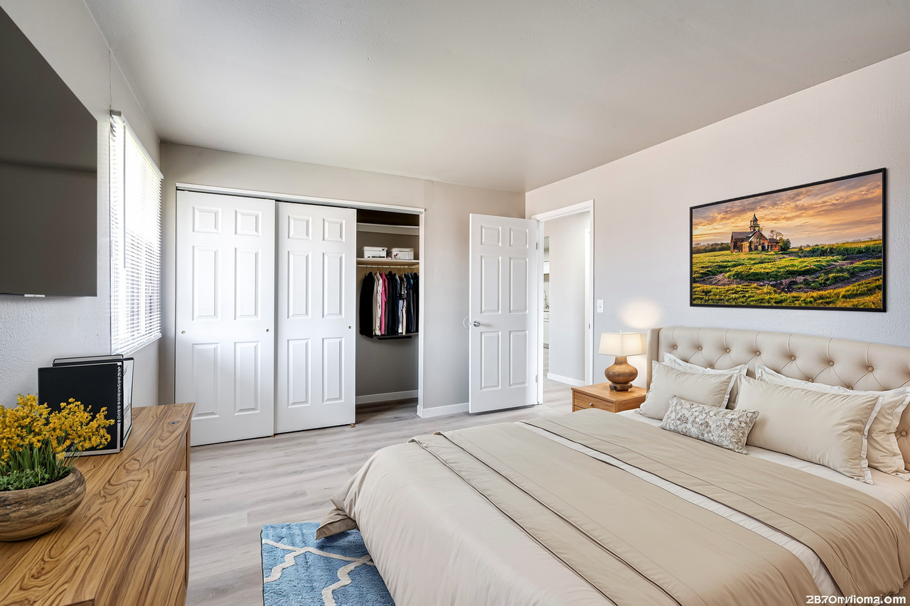 EVERGREEN PLACE - Photo 7 of 20