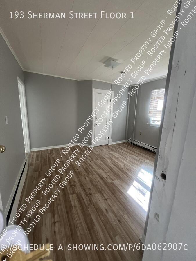 193 Sherman St Fl 1 - Photo 2 of 3