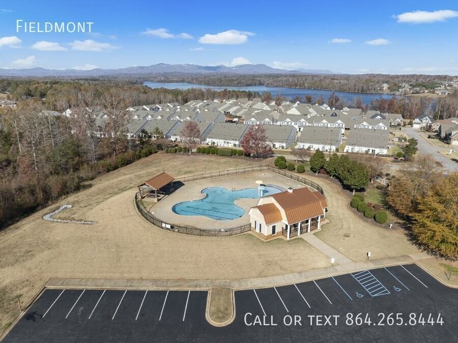 415 Batten Rd - Photo 2 of 29