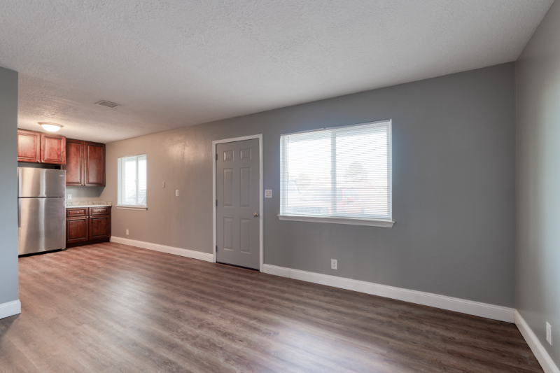 11912 Indian School Road Northeast #8 - Photo 7 of 17