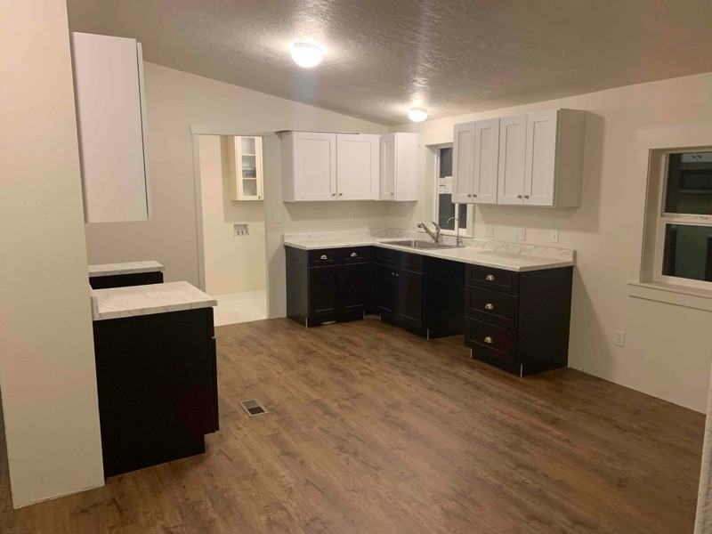 210 N Johnson Ave - Photo 2 of 20