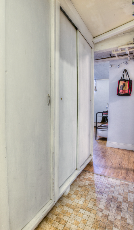 401 Lilac Ln #B - Photo 6 of 13