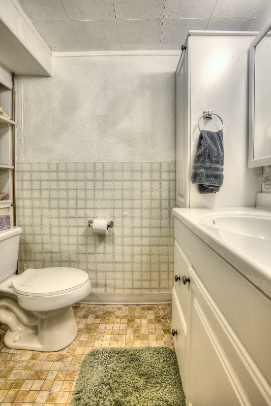 401 Lilac Ln #B - Photo 7 of 13