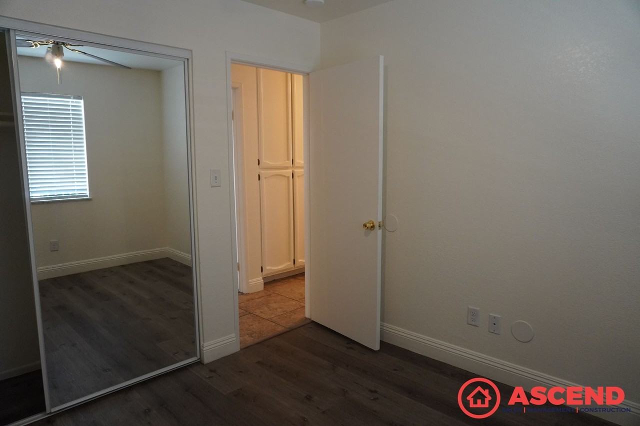 5405 Oneill Ct - Photo 7 of 10