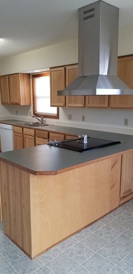 1841 Esplanade Ave - Photo 2 of 11