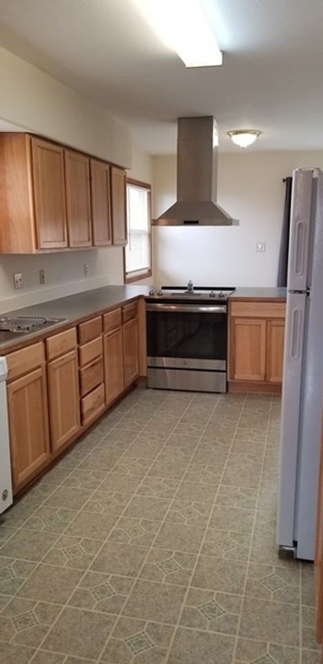1841 Esplanade Ave - Photo 3 of 11