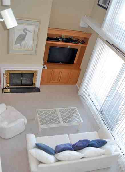 312 Severn Ave - Photo 2 of 5