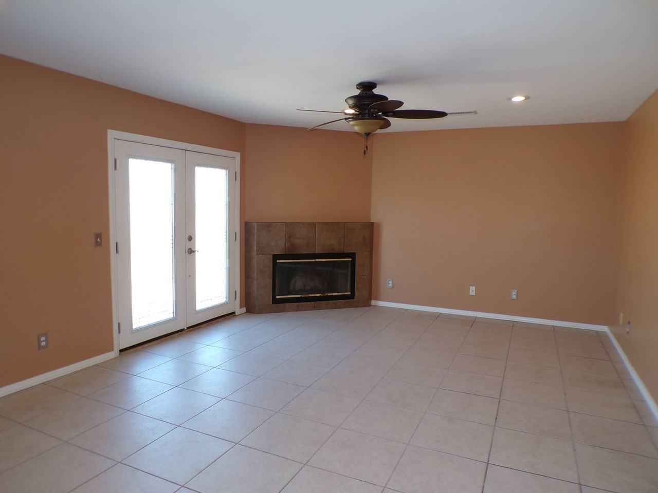6539 Sherman Hoyt Ave - Photo 6 of 21