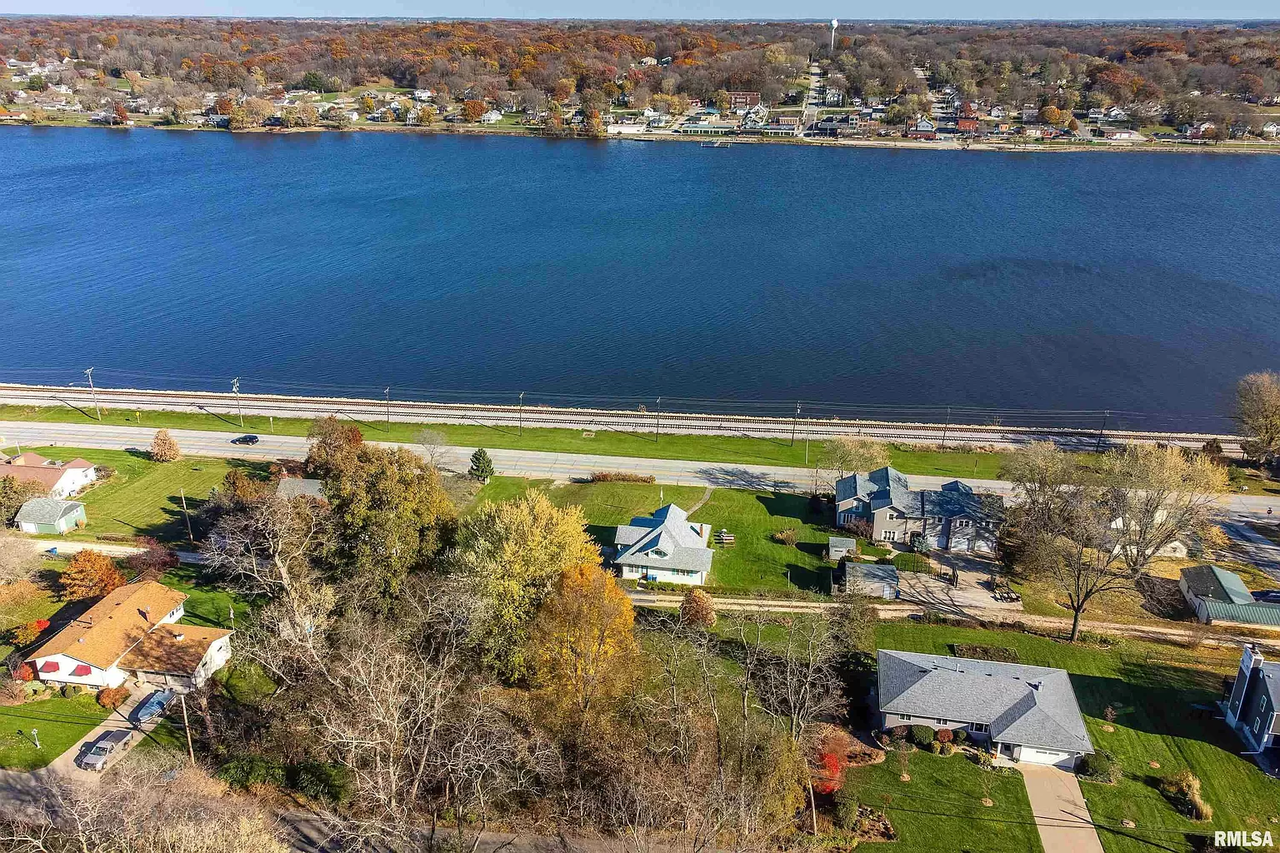 936 N Cody Rd #NA - Photo 3 of 32