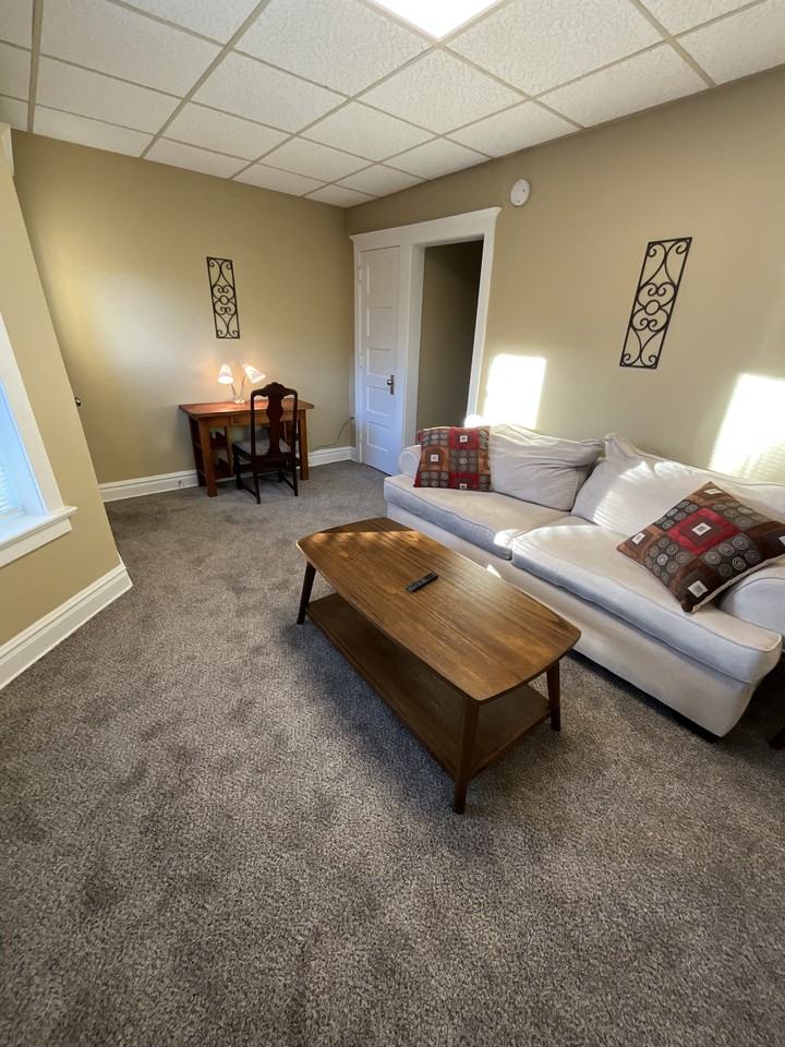 124 N 8th Ave E #A - Photo 7 of 14