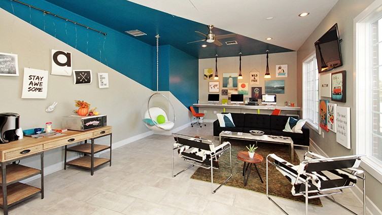 The Social at Auburn - Photo 3 of 33