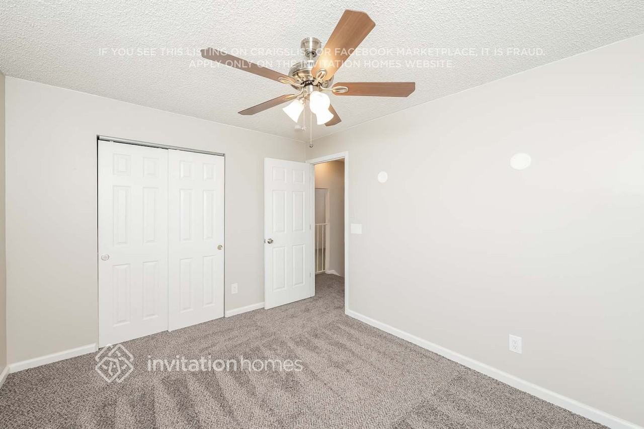 2821 S Argonne St - Photo 6 of 16