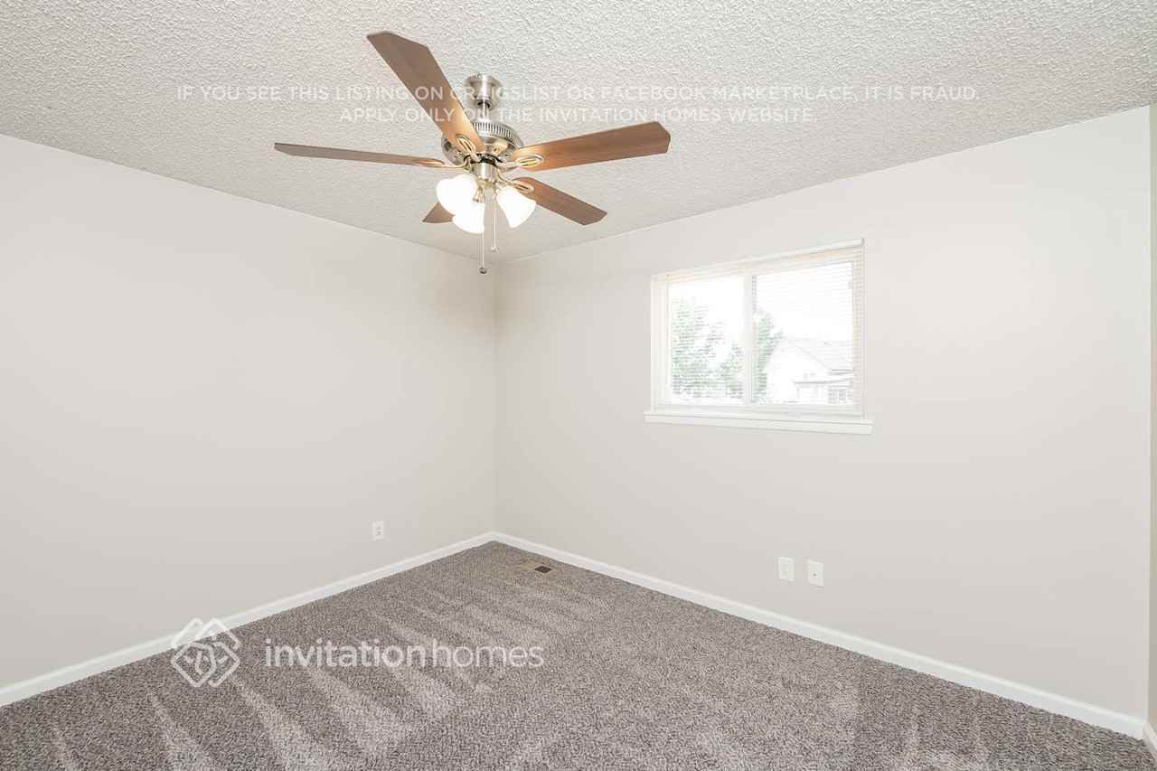 2821 S Argonne St - Photo 7 of 16