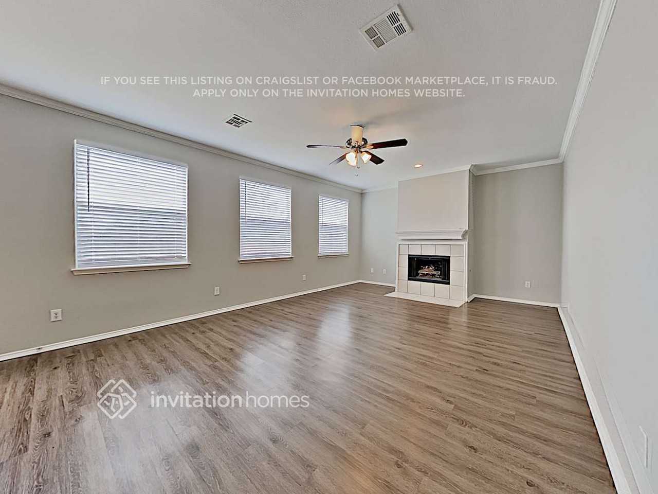 9313 Newport Ln - Photo 7 of 21