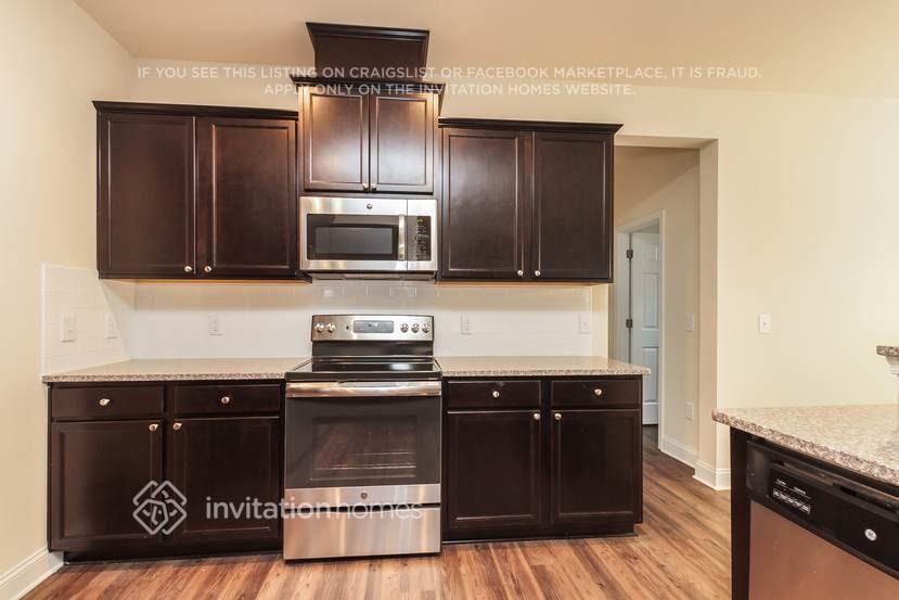 9849 Maywine Cir - Photo 7 of 18