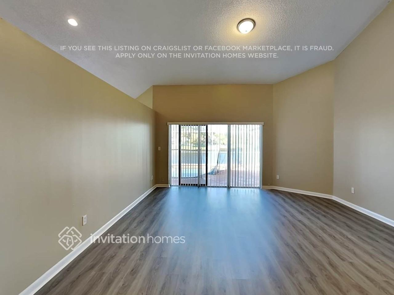 10281 Sw 15th St - Photo 3 of 22