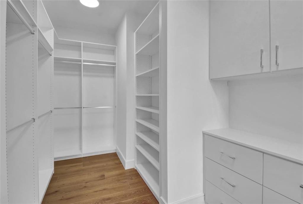 2425 Peachtree Rd Ne ##503 - Photo 7 of 25