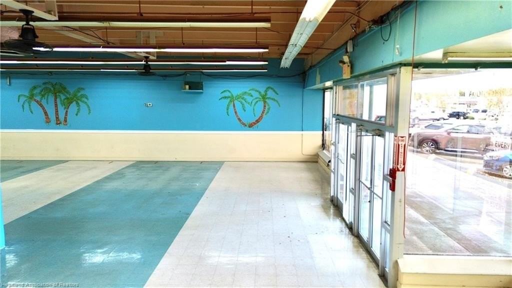 1091 W Main St - Photo 5 of 10